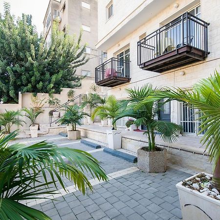 Casa De Aharon Apartments Haifa Bagian luar foto