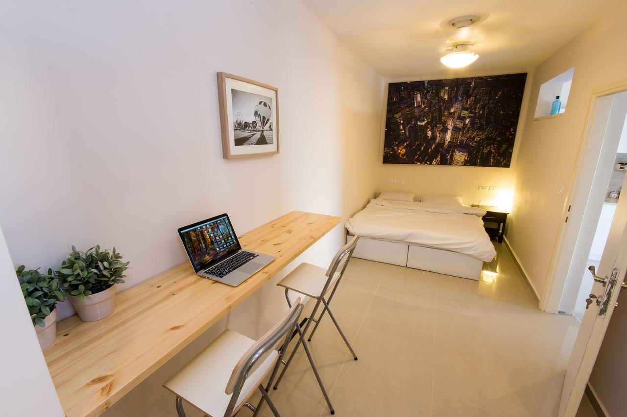Casa De Aharon Apartments Haifa Bagian luar foto