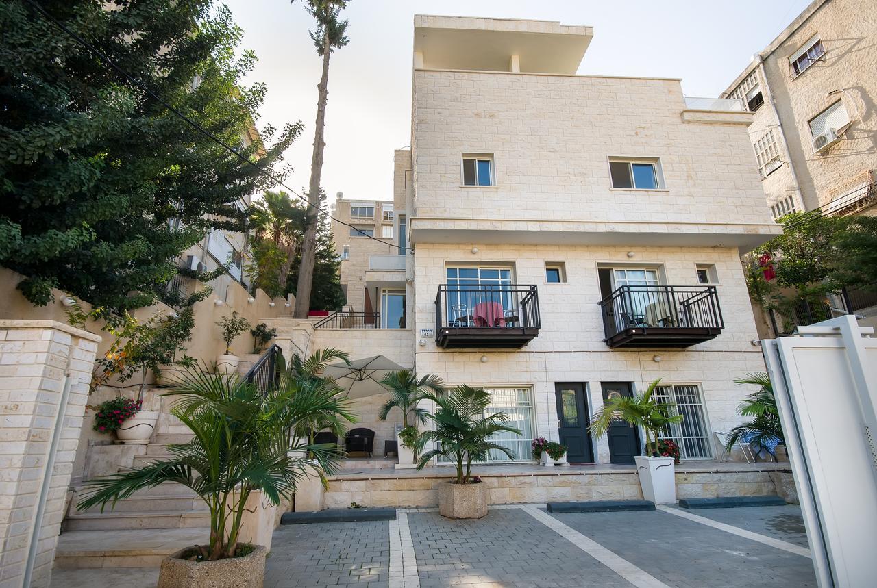 Casa De Aharon Apartments Haifa Bagian luar foto
