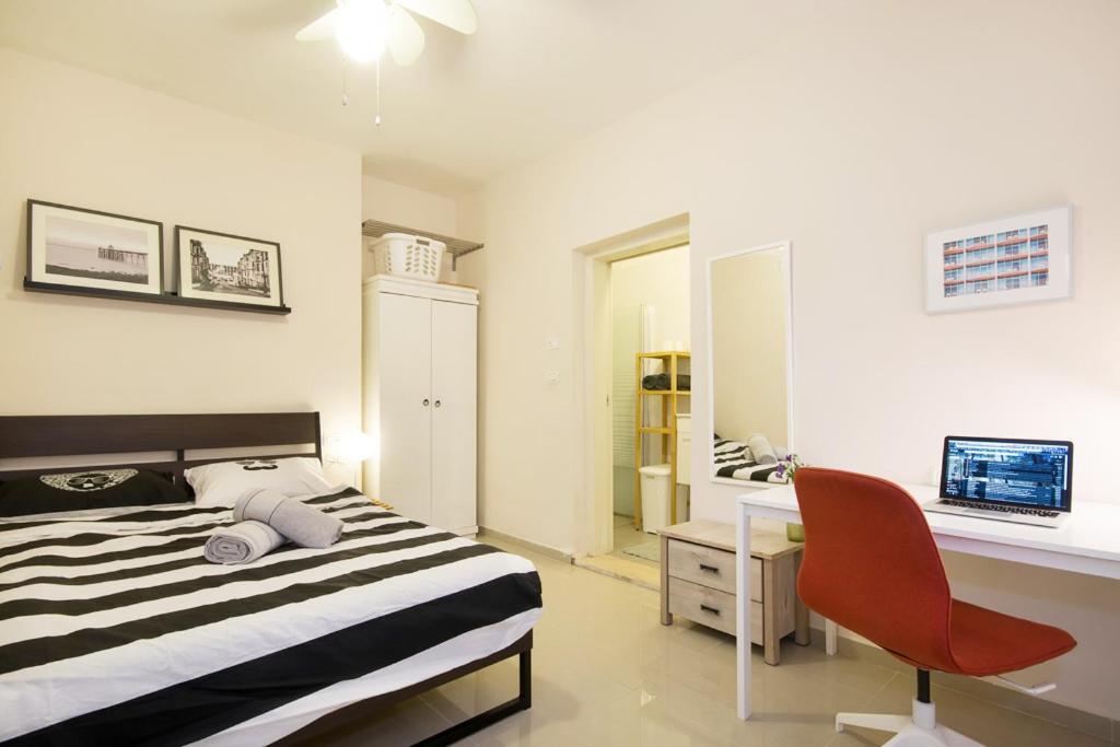 Casa De Aharon Apartments Haifa Bagian luar foto