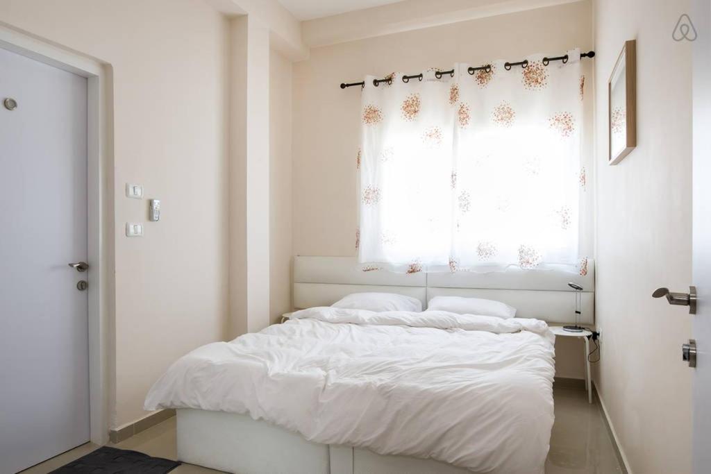 Casa De Aharon Apartments Haifa Bagian luar foto